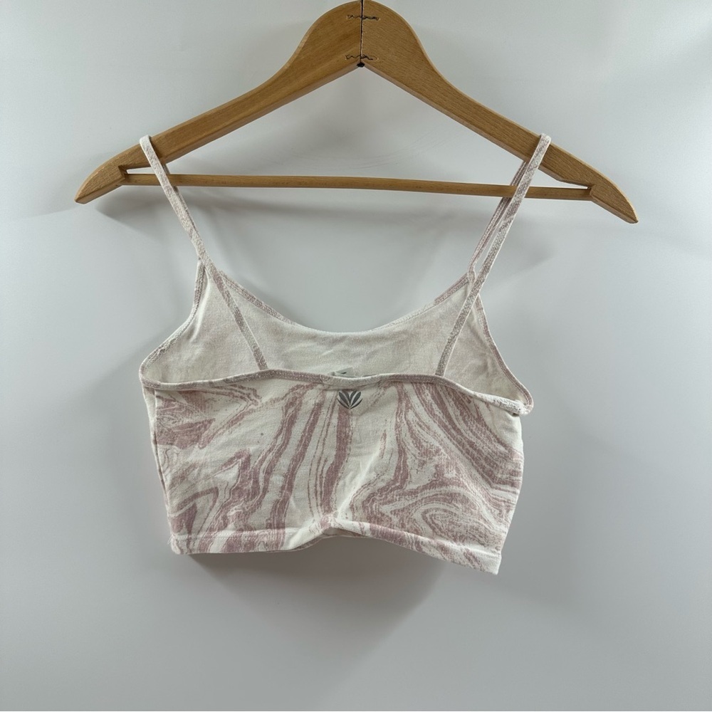 Forever 21 Cropped Tank Top – White & Light Purple Marble Pattern, Size Small - Picture 4 of 5